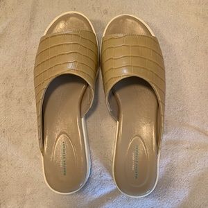 Martha Stewart Easy Spirit Francey Sandal Size 8 Light Tan